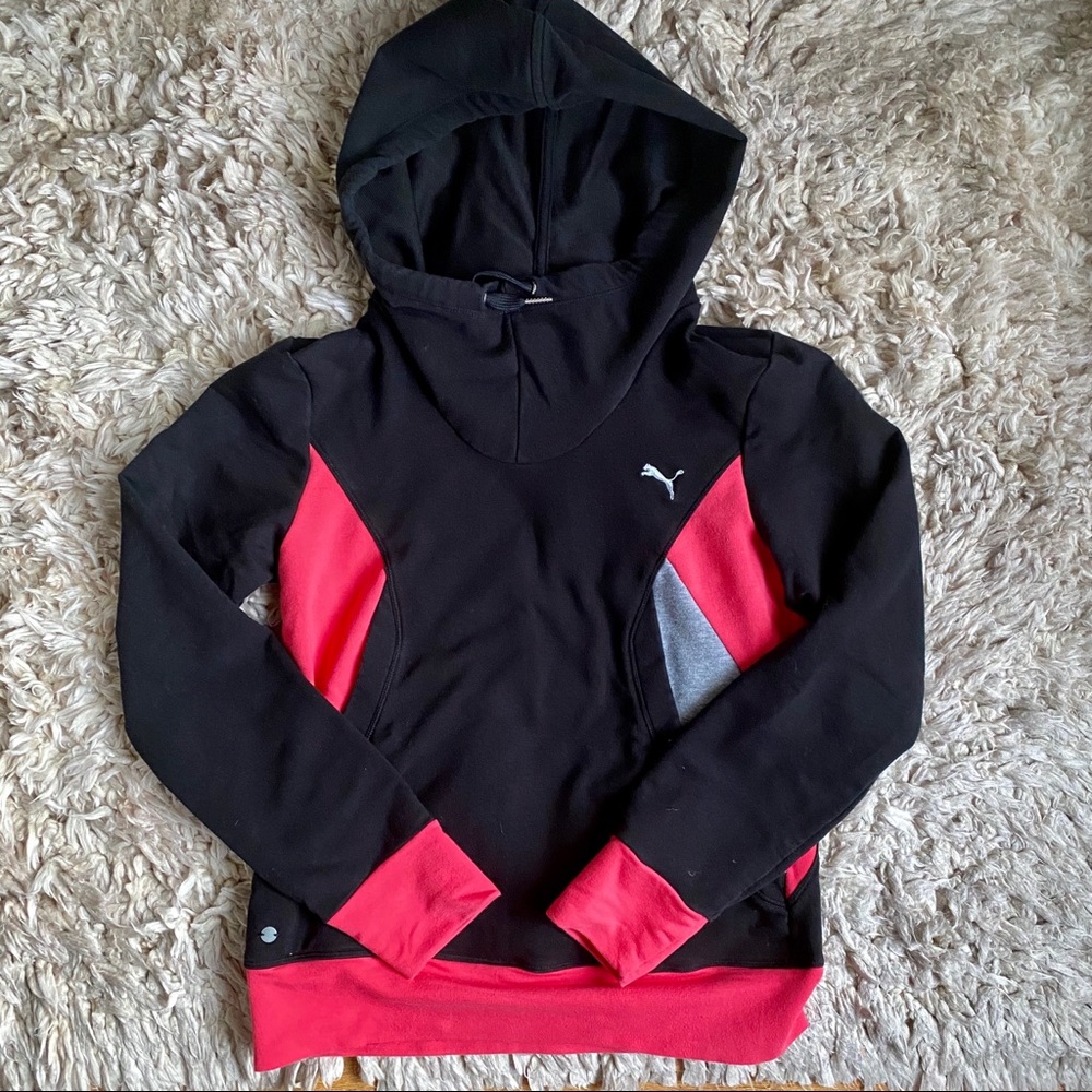 Classic Puma Women’s Sweater Hoodie Black size S